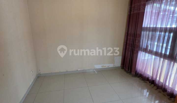 For Sale 2-Story House Ready to Live In Comfortable Well-Maintained Fully Furnished Minimalist Location in Setraduta Bandung 2