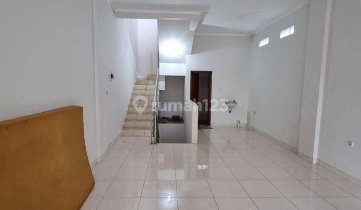 Disewakan Ruko Lantai 2 dan 3 Siap Pakai Lokasi di Mainroad Gatsu Bandung 2