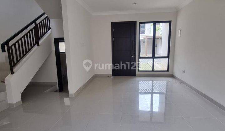 Disewakan Rumah Semi Furnish Siap Huni di Podomoro Amagriya 1