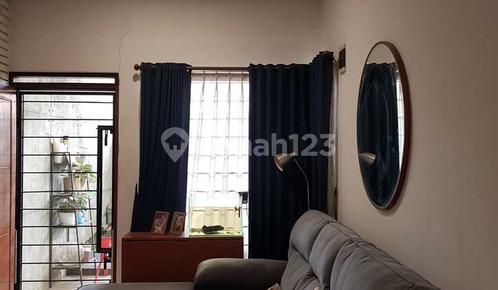 Dijual Rumah Minimalis Siap Huni Lokasi di Taman Holis Indah 1 Bandung