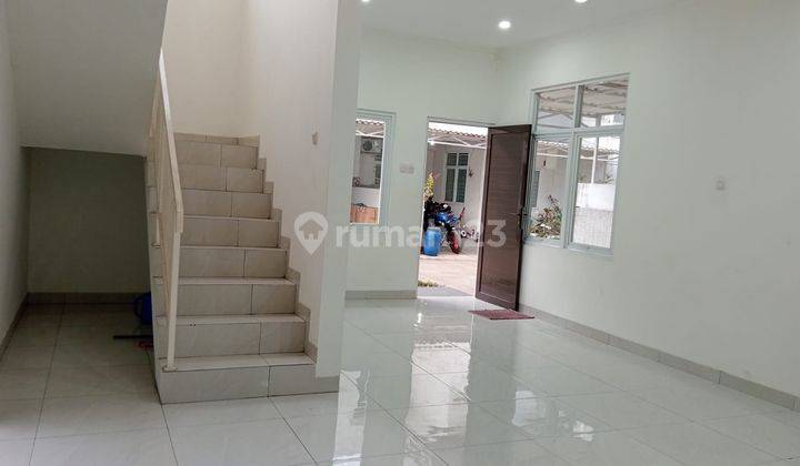 Dijual Rumah Minimalis Modern Siap Huni Lokasi Strategis di Kopo Permai Bandung 2