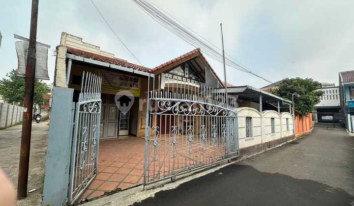 Dijual Rumah Siap Huni Nyaman Terawat Lokasi di Sarimadu Pasteur Bandung Dijual Rumah Siap Huni Nyaman Terawat Lokasi di Sarimadu Pasteur Bandung