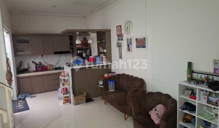 For Sale 2-Storey House Ready to Occupancy Located in Adipura Complex, Cempaka Cluster, Bandung 2