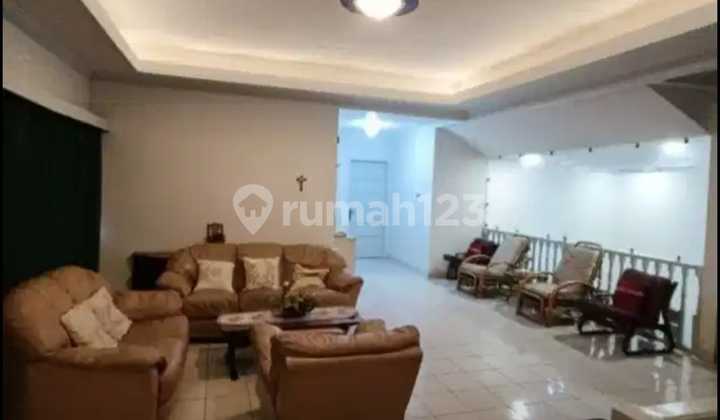 For Sale Comfortable Minimalist Residential House Ready to Occupy Location in Sayap Riau Near Gedung Sate Heritage Gol C Bandung
