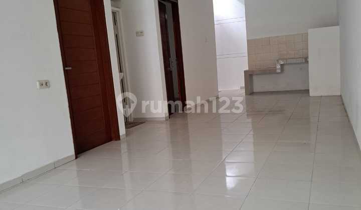 For Rent New Renovated Comfortable House Ready to Occupy Location in Taman Holis Indah 1 Bandung 2