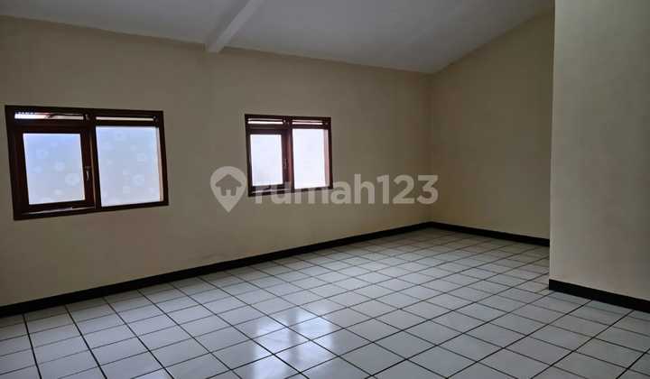 Dijual Rumah Nyaman Siap Huni Minimalis Lokasi di Taman Kopo Indah 2 Bandung 2