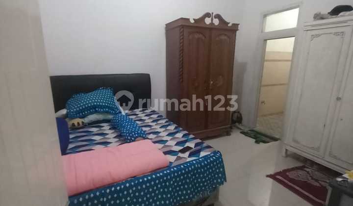 For Sale 2-story House Ready to Live In Comfortable Well-Maintained Location in Kembar Pasirluyu Bandung 2