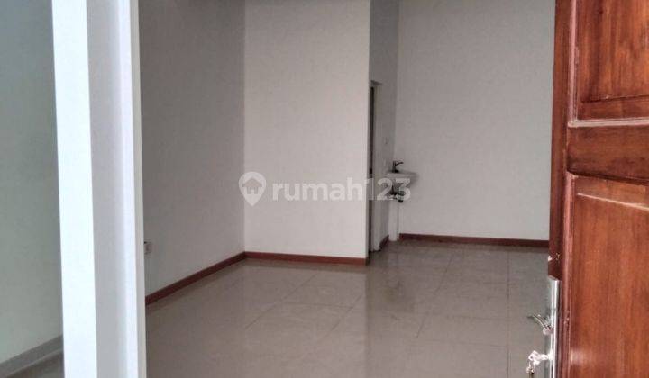 Disewa Rumah Siap Huni Terawat Nyaman Sejuk di Ciumbuleuit Bandung 2