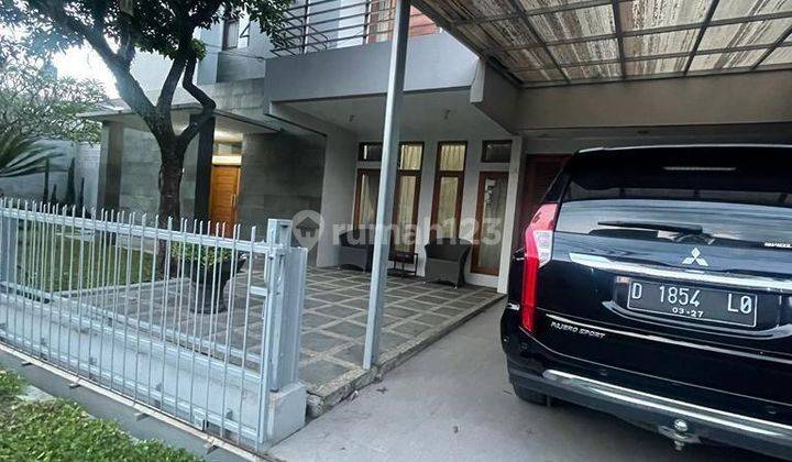 Dijual Rumah Keren Luas Bersih Terawat Semi Furnished di Arcamanik Bandung 1