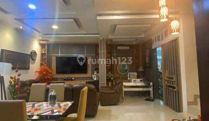 Dijual Rumah 2,5 Lantai Semi Furnished Siap Huni Lokasi di Komp Pasadena Bandung 2