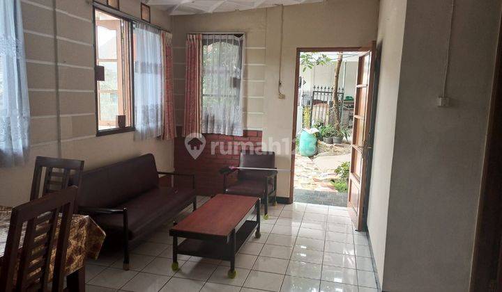 Disewa Rumah Nyaman dan Asri Siap Huni Lokasi di Ciumbuleuit Bandung 1