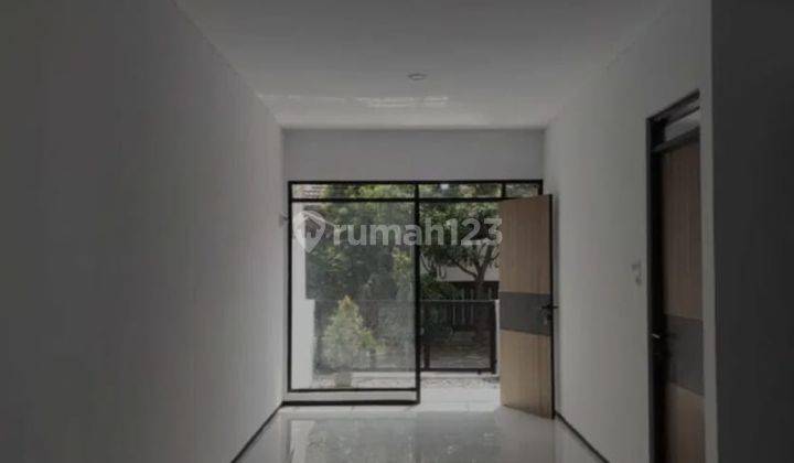 Dijual Rumah Nyaman Siap Huni Lokasi Strategis di Taman Kopo Indah 2 Bandung 2