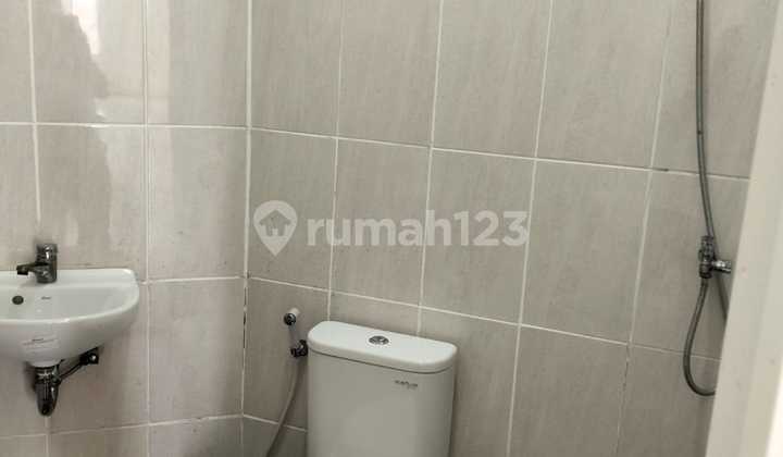 For Sale New Ruko Ready to Use Suitable for Business Located on Mainroad Holis Bandung 2