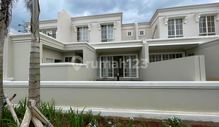 For Sale Comfortable, Green, and Safe House Ready to Occupy Located in Podomoro Park Cluster Anapuri Bandung 2