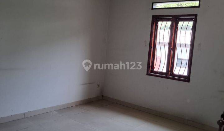 Dijual Rumah Cantik 2 Lantai di Batununggal Indah Mulia 2