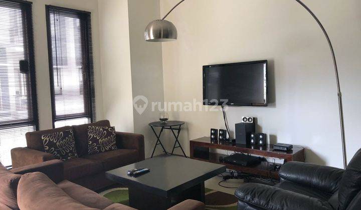 Dijual Rumah Full Furnished Siap Huni Lokasi Bagus di Setraduta Bandung 1