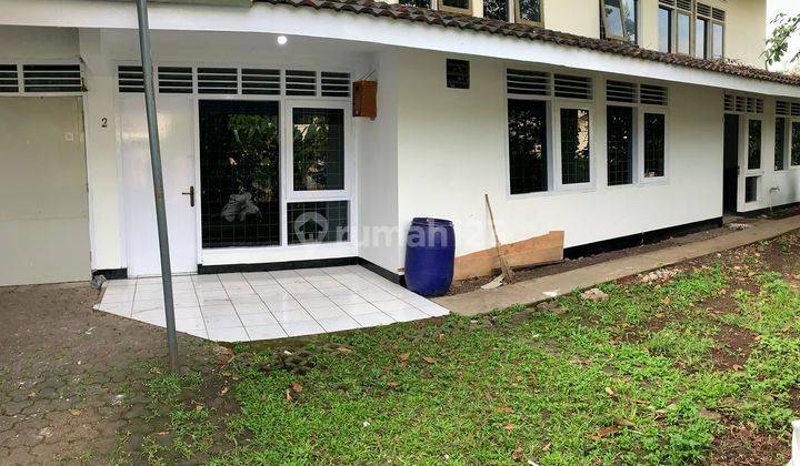 Disewakan Rumah Nyaman Siap Huni Lokasi di Babakan Jeruk Sayap Pasteur Bandung 2