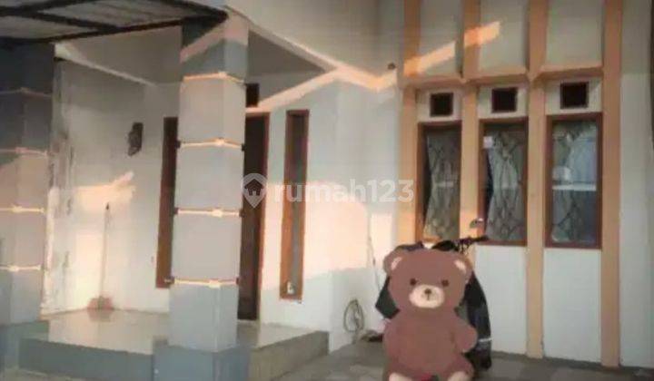 Dijual Rumah Siap Huni Semi Furnished Lokasi Strategis di Taman Kopo Indah 3 Bandung 1