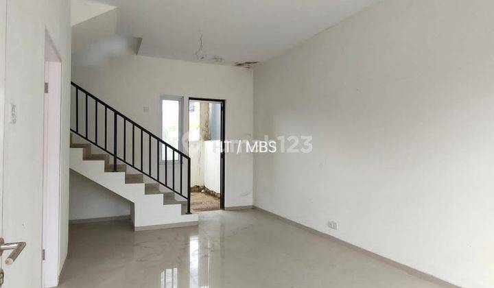 Rumah Baru 2Lantai Standard Developer Hadap Tenggara ,Lily White Sei Panas Dekat Sekolahan ,Pasar Dan Vihara Maitreya 9
