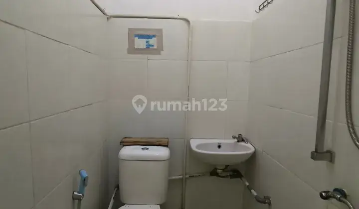 Hotel Di Nagoya 3 Unit RUKO 3.5Lantai (gandeng)
Lokasi Dekat Hotel Aston 10