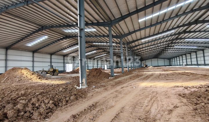 This Industrial Warehouse in Batam Has a Strategic Location in the Batam Centre Area, Close to the Industrial Zone