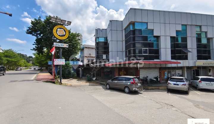 Dijual Cepat 2 Unit Ruko Hook 3Lantai di Komplek Ruko Regency Park