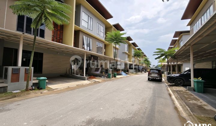 3-Story House Ready to Occupy Renovated The Icon Residence 2