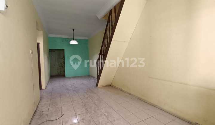 House in Sei Panas near Maitreya Temple Yehonala School