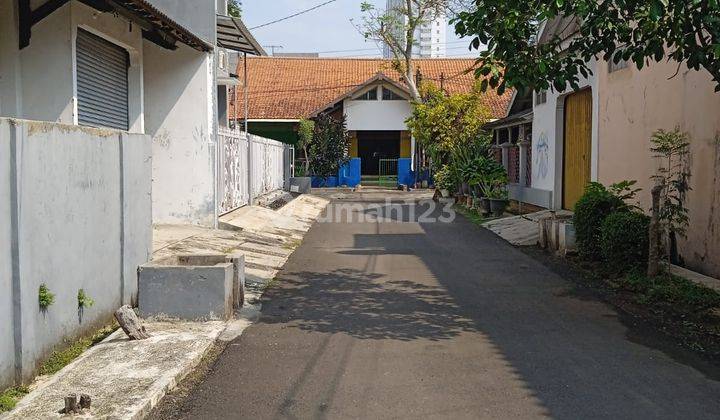 Rumah Strategis Siap Pakai di Jalan Mangga Semarang Selatan 2