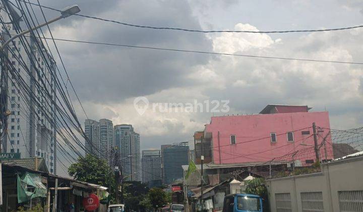Rumah Strategis di Jl.Damai Kebayoran Baru Harga Murah  3