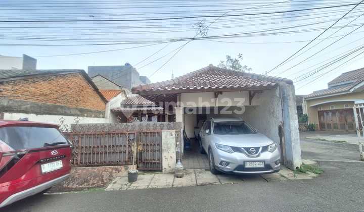 House on Jl. Abuserin Cilandak Near MRT Negotiable