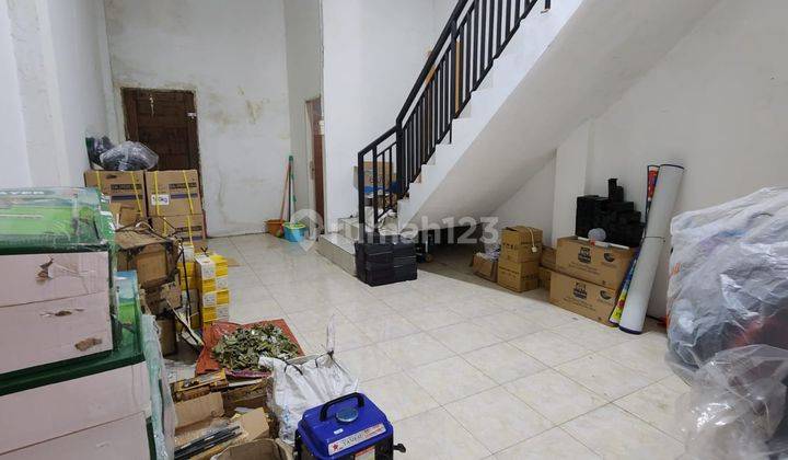 Ruko 2,5 Lantai di Jl. Kenari, Kota Pontianak 7