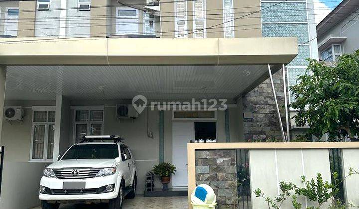 Dijual Rumah Siap Huni di Jl. Purnama, Komp. Family Residence 1