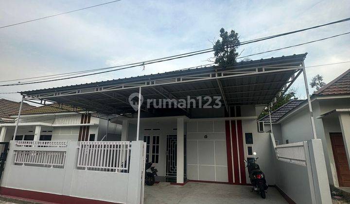 Dijual Rumah Siap Huni di Jl. Ampera, Komp. Villa Ihqsan 1