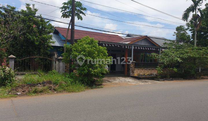 Dijual Rumah Siap Huni Tnah Luas di Jl. Nirbaya 2