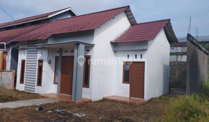 Dijual Rumah Siap Huni di Jl. Adi Sucipto, Komp. Grand Victory 1