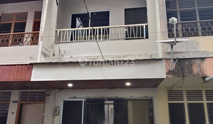 Dijual Rumah Bersih Siap Huni di Jl. Hijas 2 1