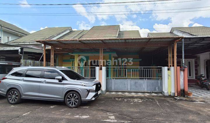 Dijual Rumah Terawat di Jl. Serdam, Komp. Pondok Indah Permai 1