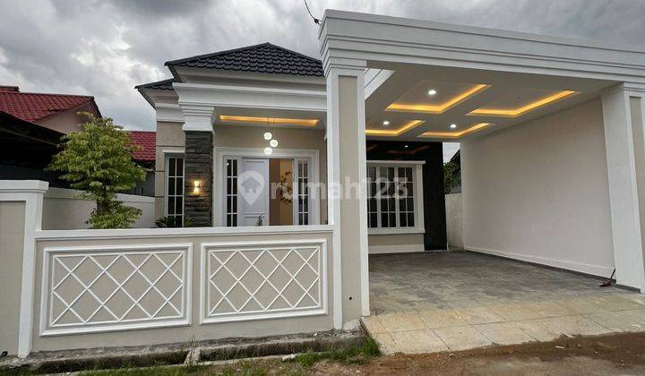 Dijual Rumah Siap Huni di Jl. Ujung Pandang 1, Komp. Janur Asri 1