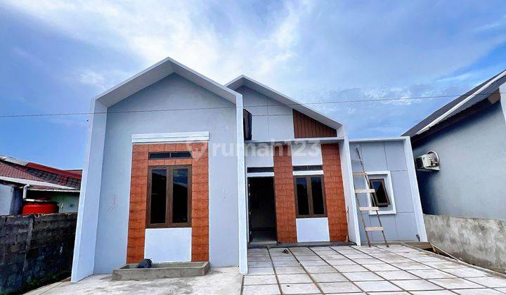 Dijual Rumah Lokasi Strategis di Jl. Parit H. Muksin 2 1