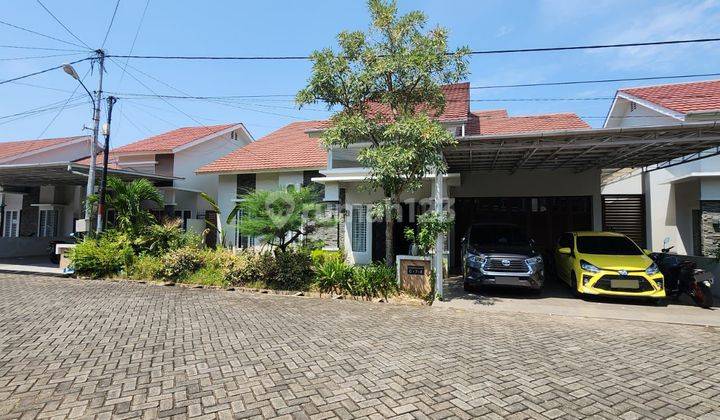 Dijual Rumah Siap Huni Jl. Ujung Pandang, Komp. Green Boulevard 1