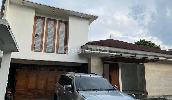 Rumah 2 Lantai Bagus Dekat Area Perkantoran 1