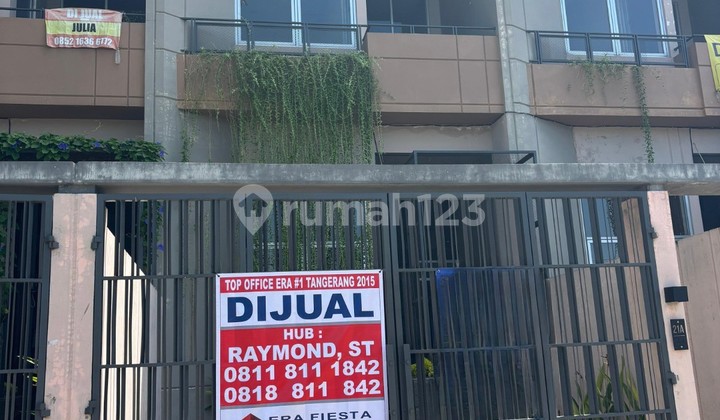 New Rumah Mewah Modern  Dekat Mall Puri Kembangan Meruya Jakbar