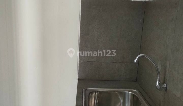 Rumah 2 Lantai, Baru, Siap Huni, Bekasi Sangat Dekat Ke Cibubur  13
