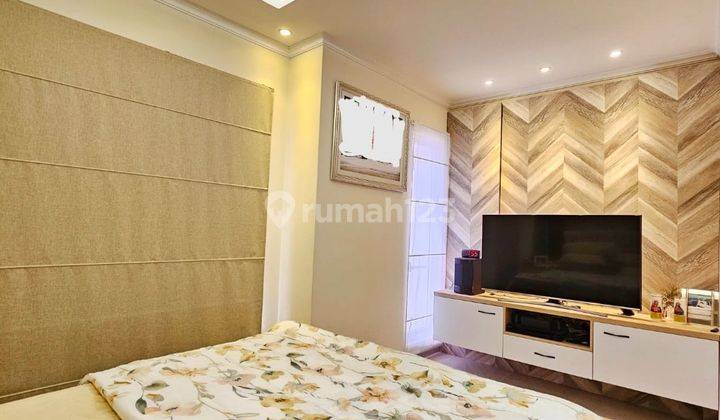 Rumah Bangunan Premium Bagus Full Renov Di Rossini Gading Serpong 2