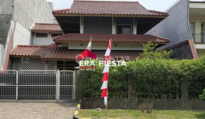 Rumah Tua Bagus Siap Huni Di Intercon Kebon Jeruk Jakbar 2