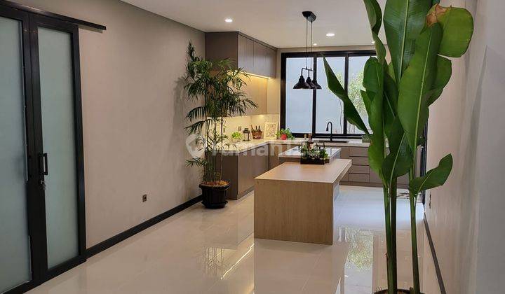 Rumah Baru Bangunan Mandiri di Cluster Versailles Residence Bsd 2