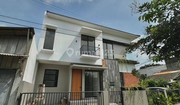 Rumah Hoek Baru Siap Huni Di Griya Loka Bsd City 1