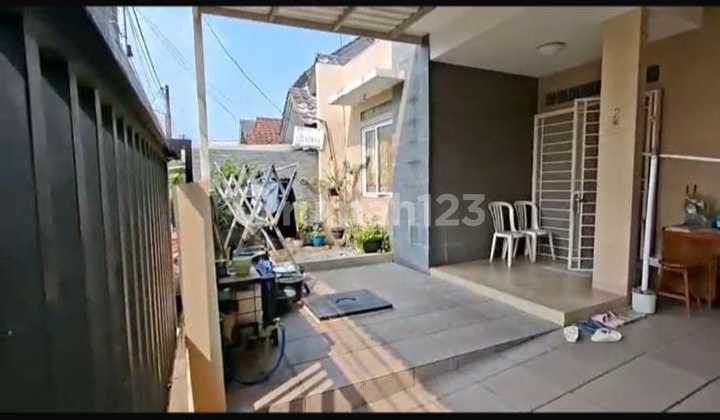 Rumah 2 Lantai Rapi Siap Huni Di Villa Melati Mas Serpong Rumah 2 Lantai Rapi Siap Huni Di Villa Melati Mas Serpong