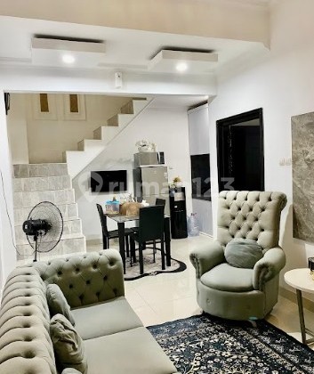 Rumah 2,5 Lantai di Cluster Tengah Kasawan Cbd Gading Serpong
